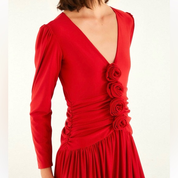 NWT - FARM Rio Red 3D Roses Long Sleeve Draped Midi Dress - Picture 2 of 9